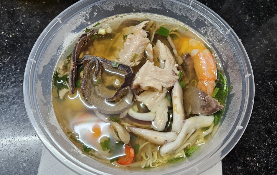 Tiếc đồ ăn thừa, nhiều người vô tình rước nguy cơ ngộ độc thực phẩm Tiếc đồ ăn thừa, nhiều người vô tình rước nguy cơ ngộ độc thực phẩm