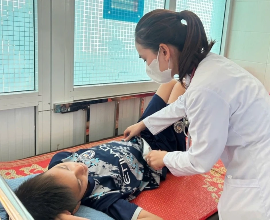 Tiệm bánh mì nghi làm 19 người ngộ độc lấy nguyên liệu nhiều nơi Tiệm bánh mì nghi làm 19 người ngộ độc lấy nguyên liệu nhiều nơi