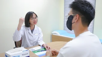 Tiêm khớp nhiều có gây hại? - Báo TinVina