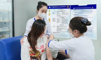 Tiêm vaccine cúm hàng năm có làm quá tải miễn dịch? - Báo TinVina