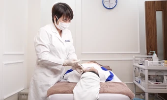 Tiêm xóa nhăn trán có làm mặt đơ cứng không? - Báo TinVina