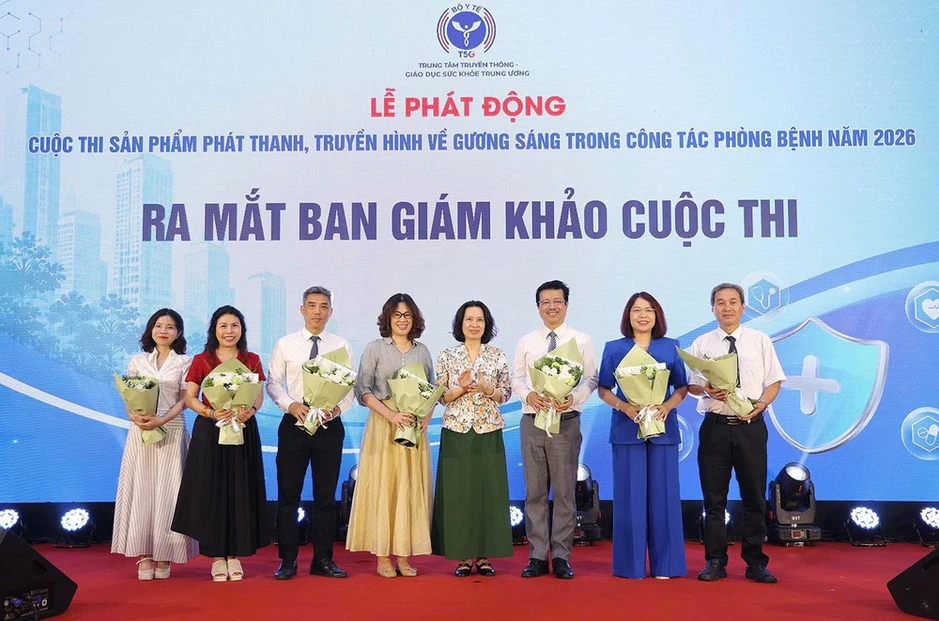 Tôn vinh những "người gác cửa" thầm lặng của sức khỏe cộng đồng Tôn vinh những "người gác cửa" thầm lặng của sức khỏe cộng đồng