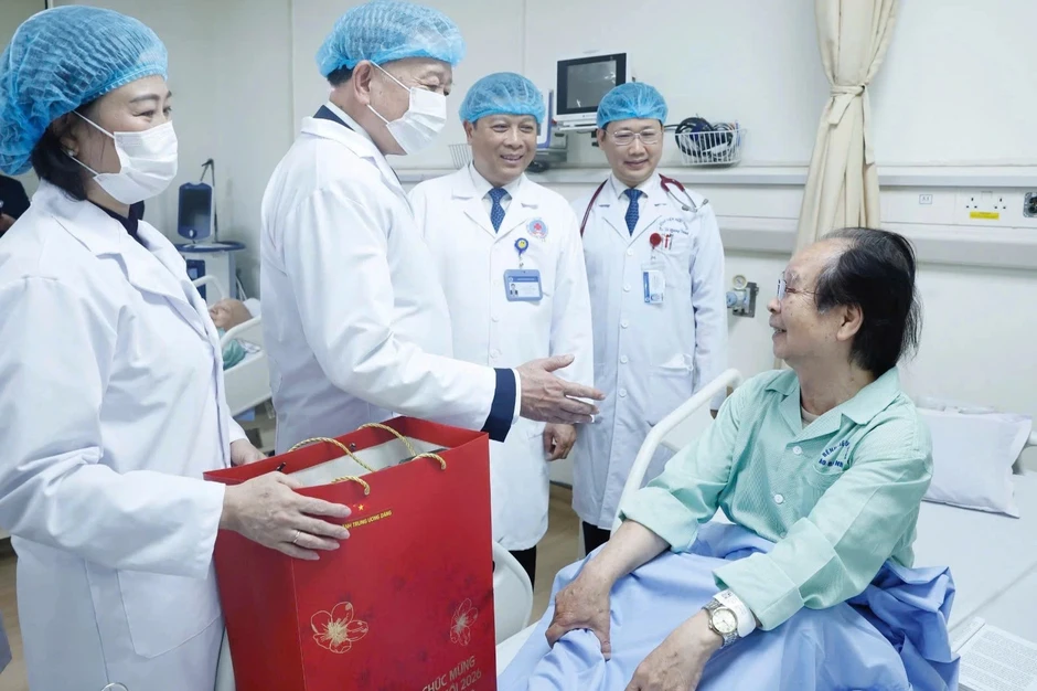 Tổng Bí thư: Ngành y tế là nơi khoa học gắn với lương tâm, trách nhiệm
