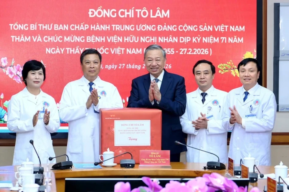Tổng Bí thư Tô Lâm: Mỗi thầy thuốc phải là điểm tựa của người bệnh Tổng Bí thư Tô Lâm: Mỗi thầy thuốc phải là điểm tựa của người bệnh