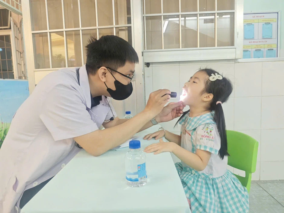 TP Hồ Chí Minh chi ngân sách khám sức khỏe cho 3 triệu học sinh, sinh viên TP Hồ Chí Minh chi ngân sách khám sức khỏe cho 3 triệu học sinh, sinh viên