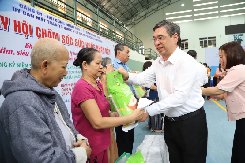 TP Hồ Chí Minh đồng loạt khám sức khỏe, tầm soát bệnh miễn phí cho người dân