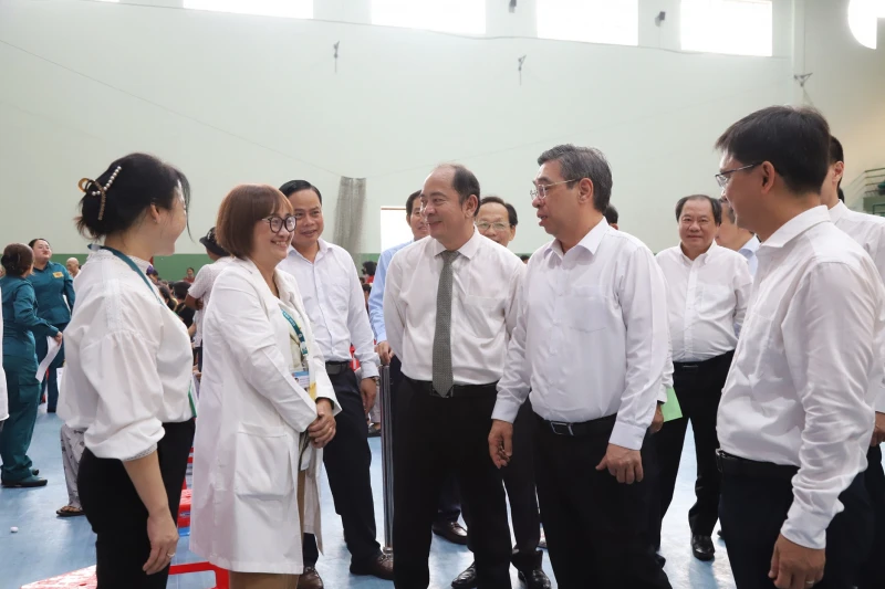 TP Hồ Chí Minh đồng loạt khám sức khỏe, tầm soát bệnh miễn phí cho người dân
