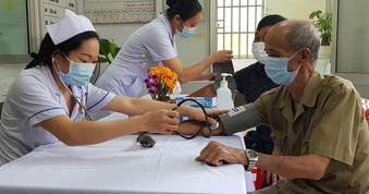 TPHCM đồng loạt triển khai 58 điểm khám bệnh miễn phí