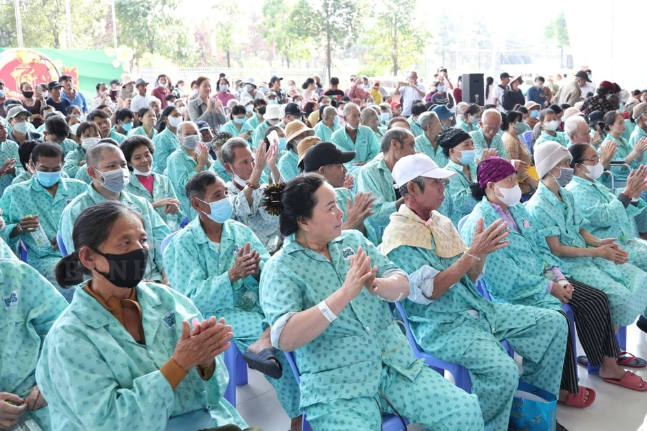 TPHCM khám sức khỏe miễn phí toàn dân: Các bệnh viện, trạm y tế vào cuộc TPHCM khám sức khỏe miễn phí toàn dân: Các bệnh viện, trạm y tế vào cuộc