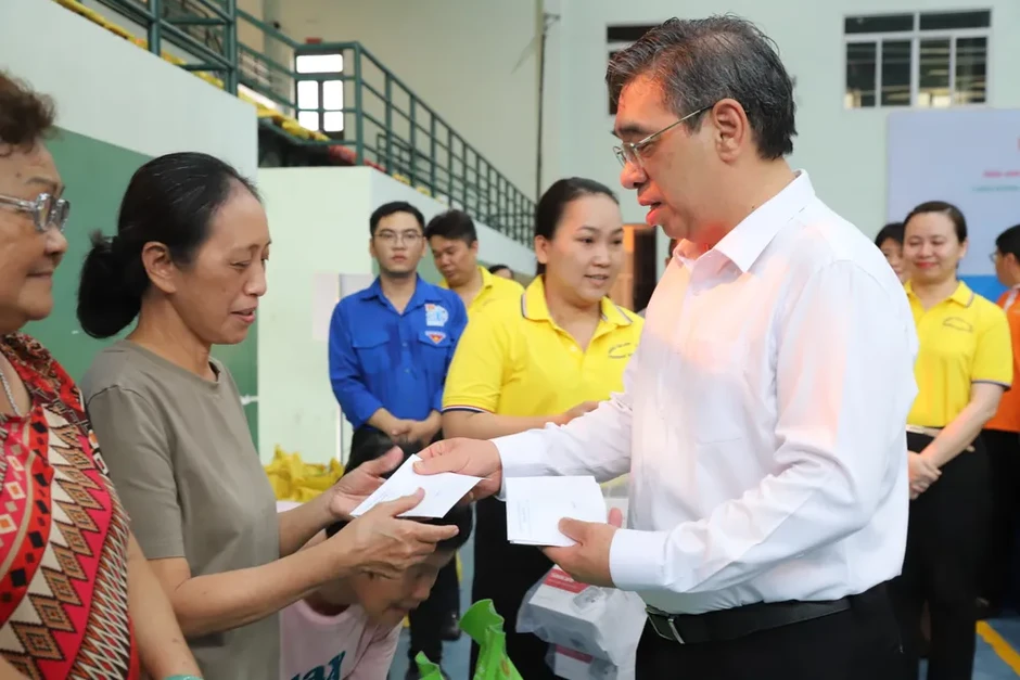 TPHCM: Khởi động chương trình khám sức khỏe, tầm soát bệnh miễn phí TPHCM: Khởi động chương trình khám sức khỏe, tầm soát bệnh miễn phí