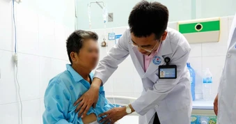 TPHCM: Liên tục cấp cứu các trường hợp lâm nguy vì tai nạn phổ biến khi ăn