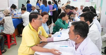 TPHCM mở 60 điểm khám tầm soát miễn phí, phục vụ 16.000 người dân