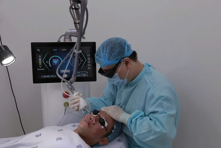 TP.HCM nắng nóng, nhiệt độ thực tế cao hơn dự báo: Ảnh hưởng toàn diện sức khỏe TP.HCM nắng nóng, nhiệt độ thực tế cao hơn dự báo: Ảnh hưởng toàn diện sức khỏe