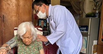 TPHCM: Thí điểm khám chữa bệnh BHYT tại nhà