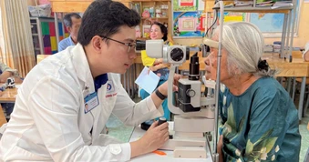 TPHCM xác định thời điểm tất cả người dân có "hộ chiếu sức khỏe suốt đời"