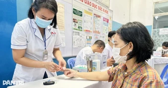 TPHCM yêu cầu khám sức khỏe định kỳ cho người lao động trước 31/10