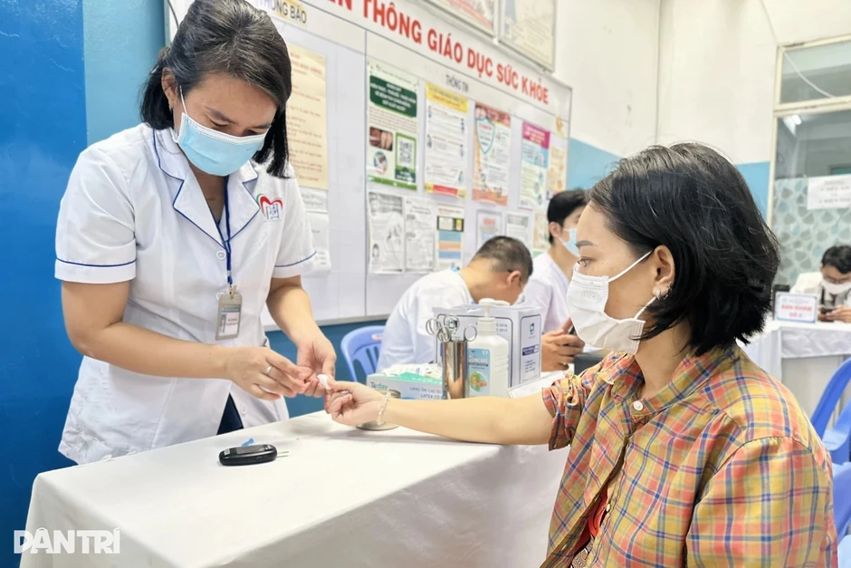 TPHCM yêu cầu khám sức khỏe định kỳ cho người lao động trước 31/10 TPHCM yêu cầu khám sức khỏe định kỳ cho người lao động trước 31/10