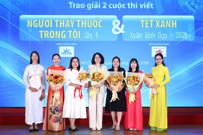 TRAO GIẢI CUỘC THI VIẾT “NGƯỜI THẦY THUỐC TRONG TÔI” LẦN 4: Thầm lặng cống hiến không mệt mỏi TRAO GIẢI CUỘC THI VIẾT “NGƯỜI THẦY THUỐC TRONG TÔI” LẦN 4: Thầm lặng cống hiến không mệt mỏi