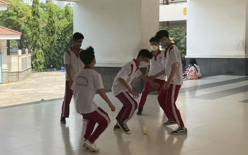 Trẻ em lười vận động tăng nguy cơ béo phì và bệnh mạn tính Trẻ em lười vận động tăng nguy cơ béo phì và bệnh mạn tính