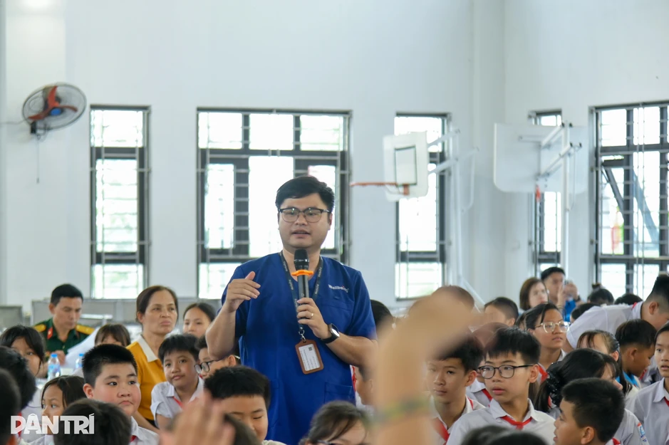Trẻ nghỉ hè đi bơi, chuyên gia lưu ý kỹ năng sống còn để tránh đuối nước Trẻ nghỉ hè đi bơi, chuyên gia lưu ý kỹ năng sống còn để tránh đuối nước