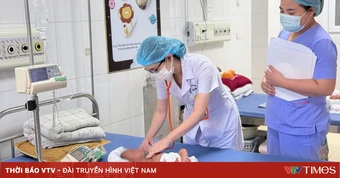 Trẻ sinh non bị viêm ruột hoại tử sau khi uống nhầm sữa