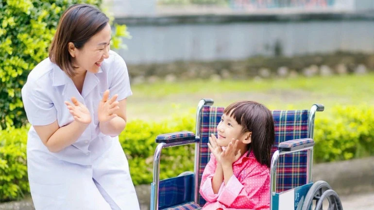Tri ân các nhà hảo tâm với “tấm lòng vàng” trong hỗ trợ bệnh nhân ung thư Tri ân các nhà hảo tâm với “tấm lòng vàng” trong hỗ trợ bệnh nhân ung thư