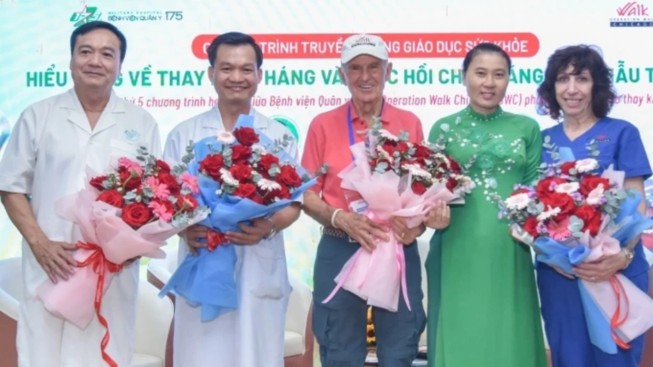Trở lại đời thường sau nhiều năm hoại tử khớp ở tuổi 30 Trở lại đời thường sau nhiều năm hoại tử khớp ở tuổi 30