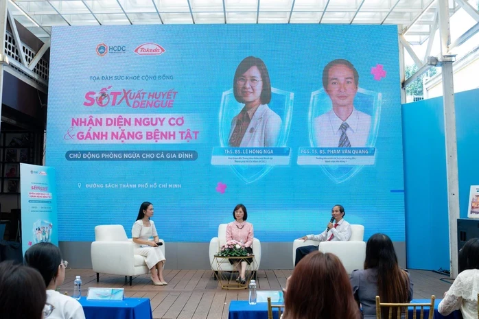 Truyền 10 lít máu cứu sống cô bé 12 tuổi bị sốt xuất huyết Dengue