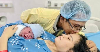 Từ 1-1-2027, phụ nữ sinh đủ hai con trước 35 tuổi được tối thiểu 2 triệu đồng