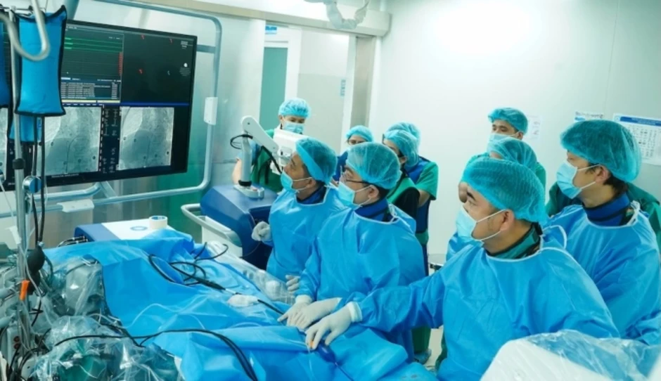 Từ 3 giờ xuống 30 phút - bước đột phá trong điều trị rung nhĩ tại Việt Nam Từ 3 giờ xuống 30 phút - bước đột phá trong điều trị rung nhĩ tại Việt Nam