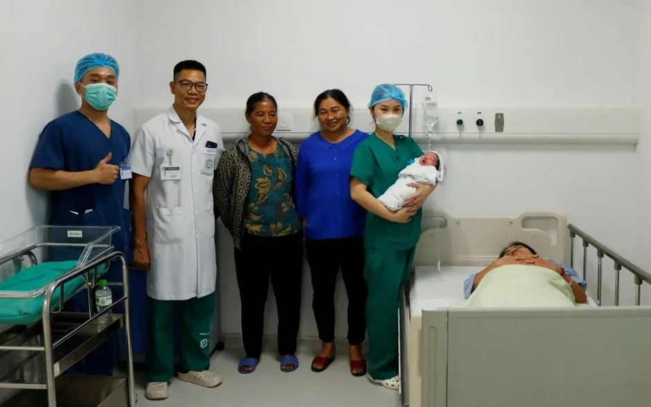 Từ ca sinh 3,9kg đến kỳ tích làm chủ kỹ thuật tuyến cuối tại Bệnh viện Bạch Mai cơ sở Ninh Bình Từ ca sinh 3,9kg đến kỳ tích làm chủ kỹ thuật tuyến cuối tại Bệnh viện Bạch Mai cơ sở Ninh Bình