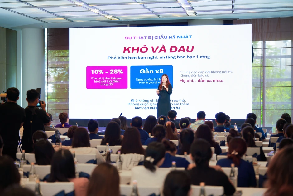 Từ e ngại đến thấu hiểu: Khi nhà thuốc đồng hành cùng sức khỏe thân mật Từ e ngại đến thấu hiểu: Khi nhà thuốc đồng hành cùng sức khỏe thân mật