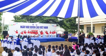 Từ ly sữa đến cơ hội phát triển: Hành trình vun đắp tương lai trẻ em Việt của Vinamilk