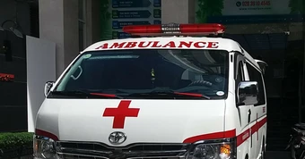Từ viêm họng, nữ sinh 16 tuổi bị siêu vi khuẩn 'ăn' vào não và tim
