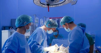 Tự ý bỏ thuốc điều trị, bệnh nhân suýt chết vì vỡ động mạch chủ