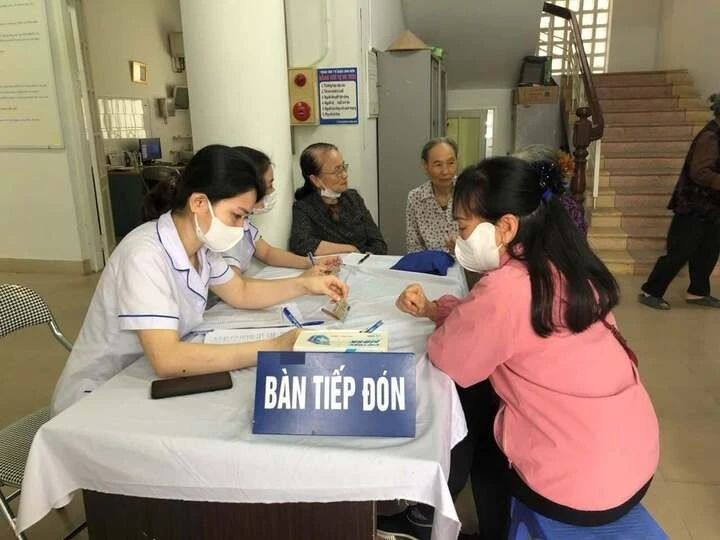 Tuổi 70 uống 5 loại thuốc mỗi ngày: Giá như chuẩn bị từ tuổi 40 Tuổi 70 uống 5 loại thuốc mỗi ngày: Giá như chuẩn bị từ tuổi 40