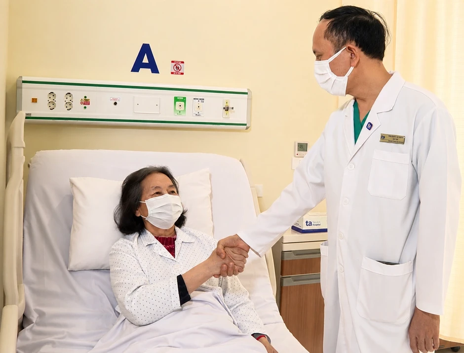 U cơ mỡ chèn ép cột sống người phụ nữ - Báo TinVina