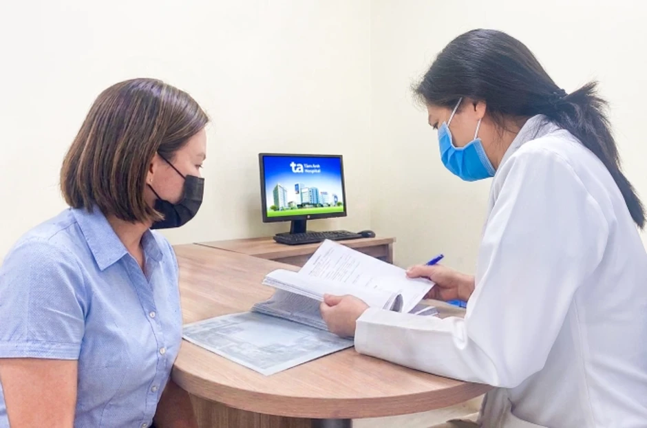 U tuyến yên khiến người phụ nữ tăng chiều cao bất thường ở tuổi 40 - Báo TinVina
