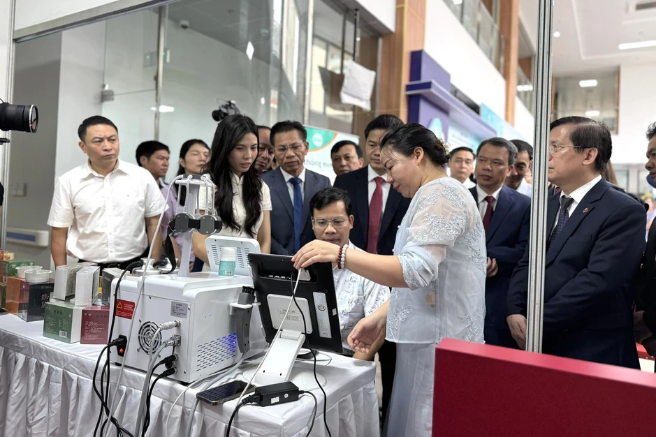 Ứng dụng AI vào y học cổ truyền đưa y thuật Việt ra thế giới