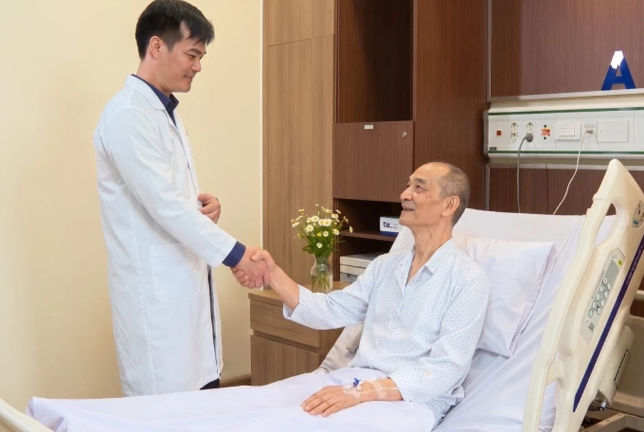 Ung thư tuyến nước bọt di căn gan sau một năm điều trị - Báo TinVina Ung thư tuyến nước bọt di căn gan sau một năm điều trị - Báo TinVina