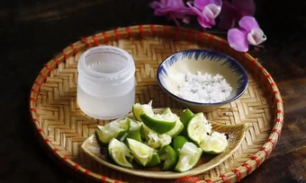 Uống nước chanh mỗi sáng có giúp thải độc, giảm cân?