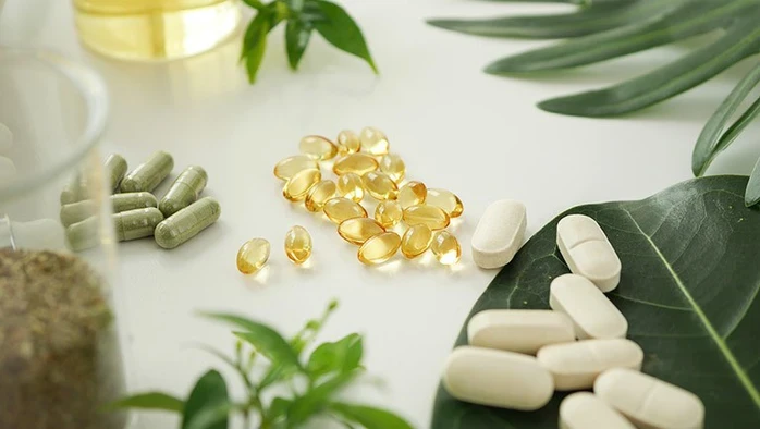 Uống thuốc bổ vô tội vạ, thói quen bào mòn lá gan của người Việt Uống thuốc bổ vô tội vạ, thói quen bào mòn lá gan của người Việt