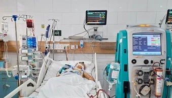 Uống thuốc không rõ nguồn gốc, người đàn ông rơi vào tình trạng nguy kịch