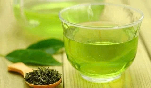 Uống trà mỗi ngày: Lợi ít hay hại nhiều nếu dùng sai cách?