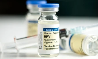 Vaccine HPV hỗ trợ phòng ung thư cổ tử cung dài hạn - Báo TinVina