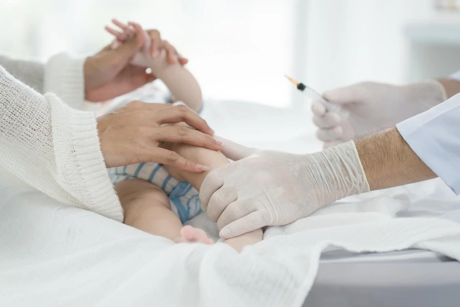 Vaccine phòng 4 nhóm não mô cầu A, C, Y, W: Bước tiến bảo vệ cho người Việt Vaccine phòng 4 nhóm não mô cầu A, C, Y, W: Bước tiến bảo vệ cho người Việt