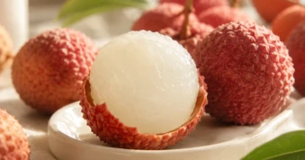 Vải thiều ngọt lịm: Ăn bao nhiêu quả thì đường huyết chạm ngưỡng báo động?