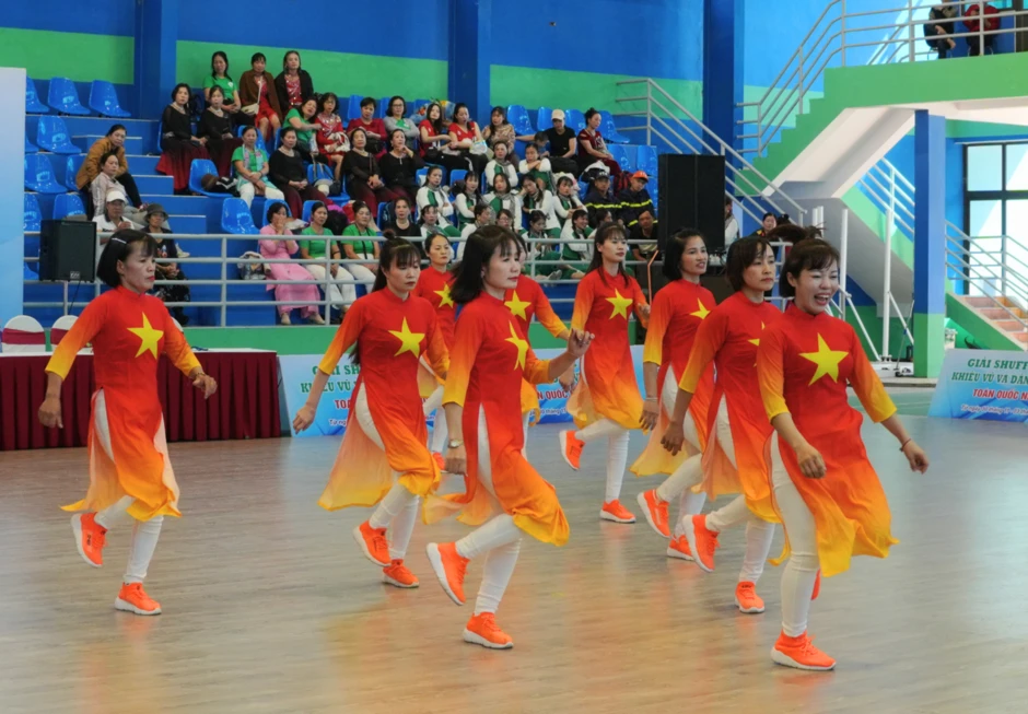 Vận động mỗi ngày: Bí quyết nuôi dưỡng một tinh thần khỏe mạnh Vận động mỗi ngày: Bí quyết nuôi dưỡng một tinh thần khỏe mạnh