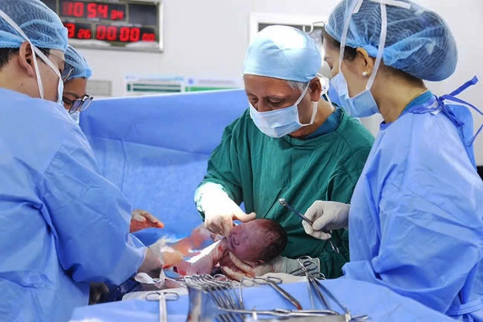 'Vẽ lại' thế trận y tế ở siêu đô thị TP.HCM 'Vẽ lại' thế trận y tế ở siêu đô thị TP.HCM