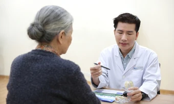 Vi khuẩn phá hủy xương hàm tấn công xoang - Báo TinVina